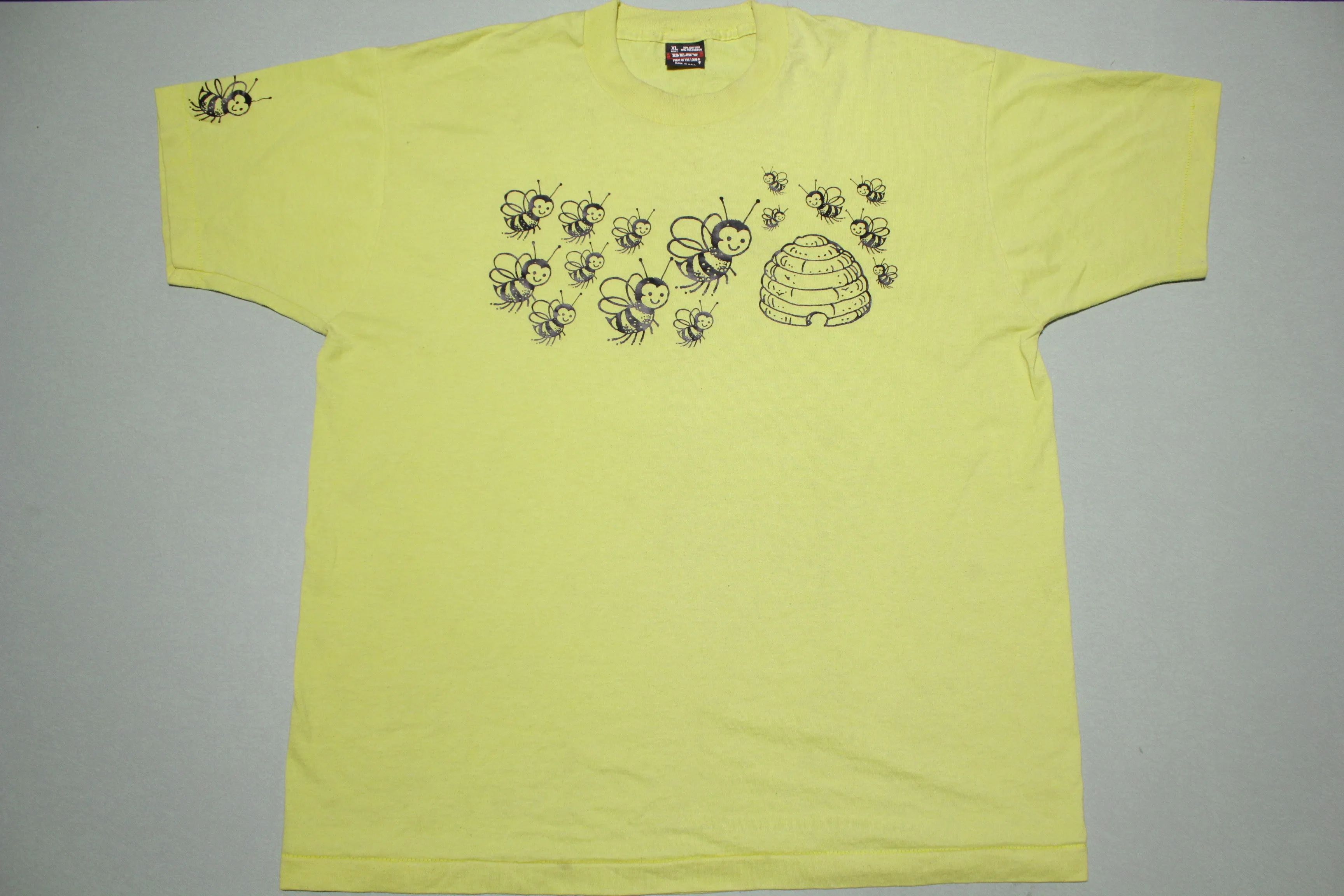 Beehive Honey Bees Vintage Single Stitch Made in USA 90's T-shirt